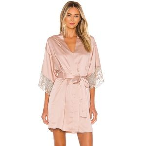 Flora Nikrooz Ada Lace Robe